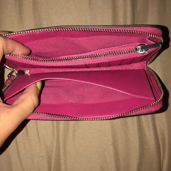 Coach Wallet - Picture 5 of 5